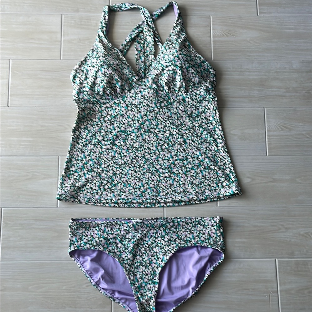 Athleta Green and White Floral Swim Set